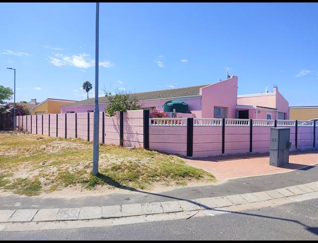 4 BEDROOM HOUSE FOR SALE IN SUMMER GREENS